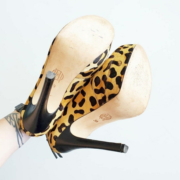 House of Harlow Calf Hair Leopard Print Booties - Picture 4 of 7